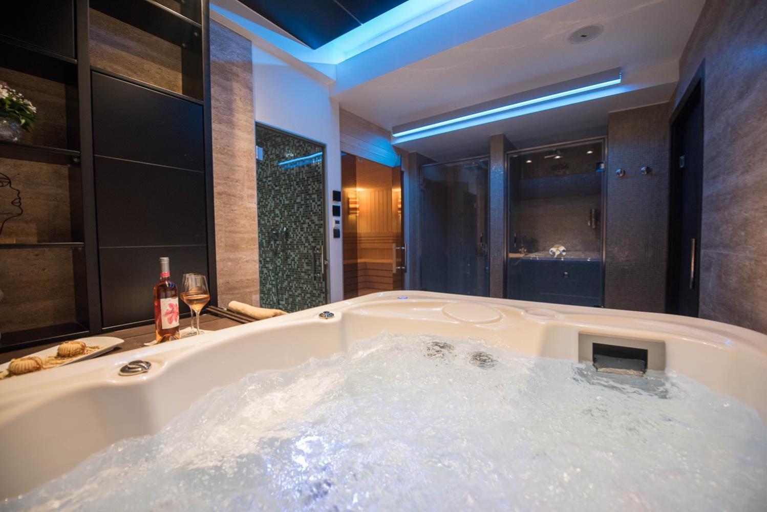 Hotel Sun لوزنيكا المظهر الخارجي الصورة