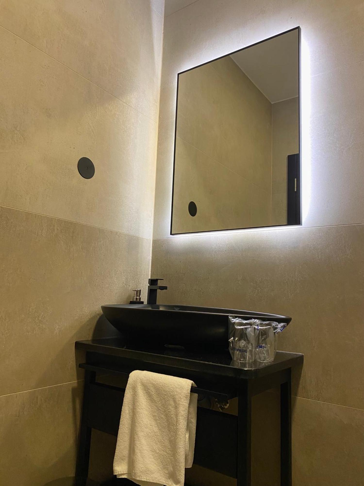 Hotel Sun لوزنيكا المظهر الخارجي الصورة