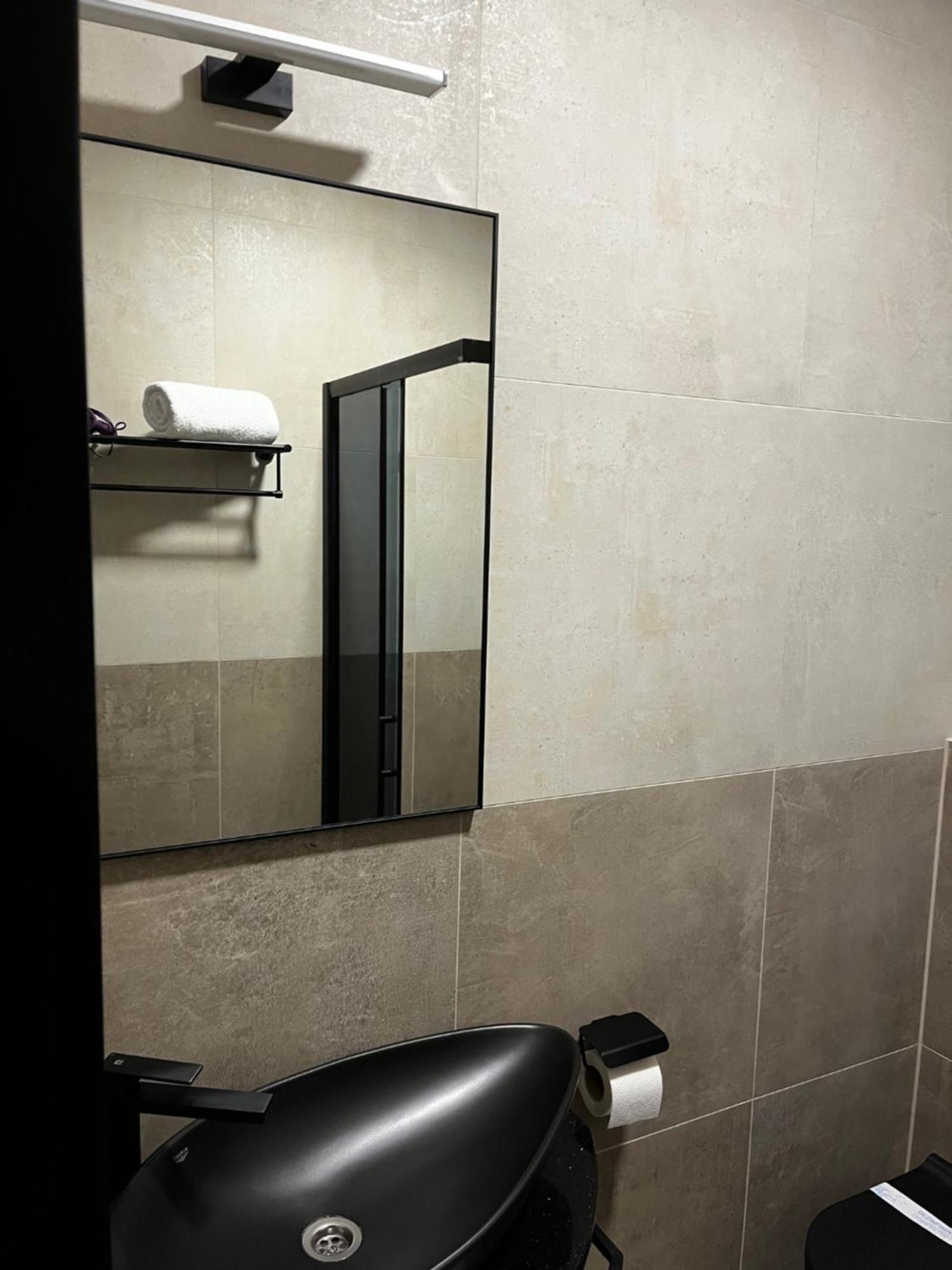Hotel Sun لوزنيكا المظهر الخارجي الصورة